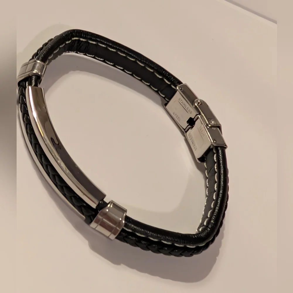 Leather Men’s Bracelet Stainless Steel